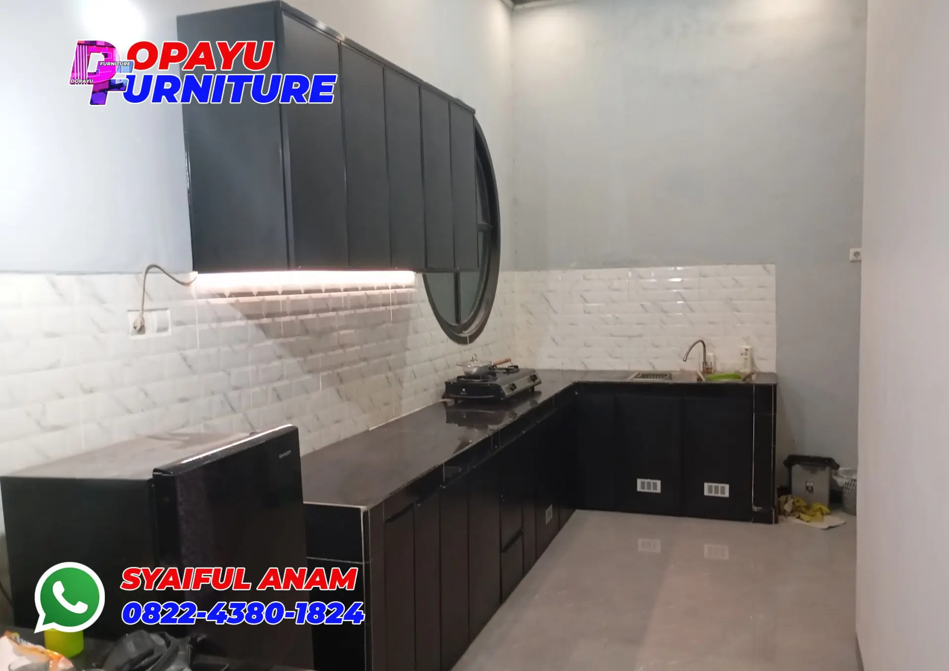 Pembuatan Kitchen Set Aluminium Frameless Hitam di Krian Sidoarjo